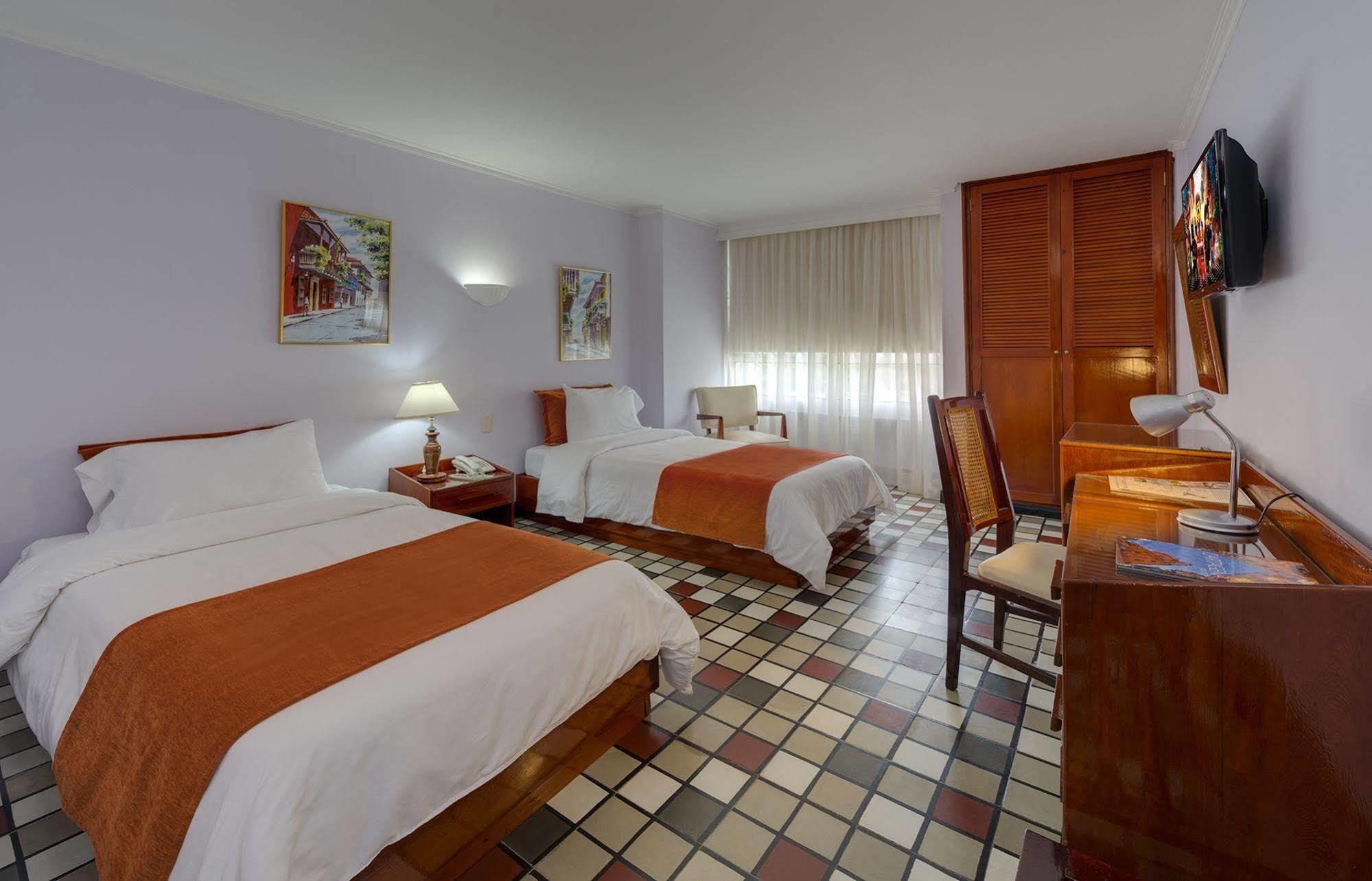 Hotel Bahia 3*